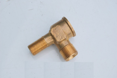 купить Тройник с внутренней резьбой М22 (М22*М22)