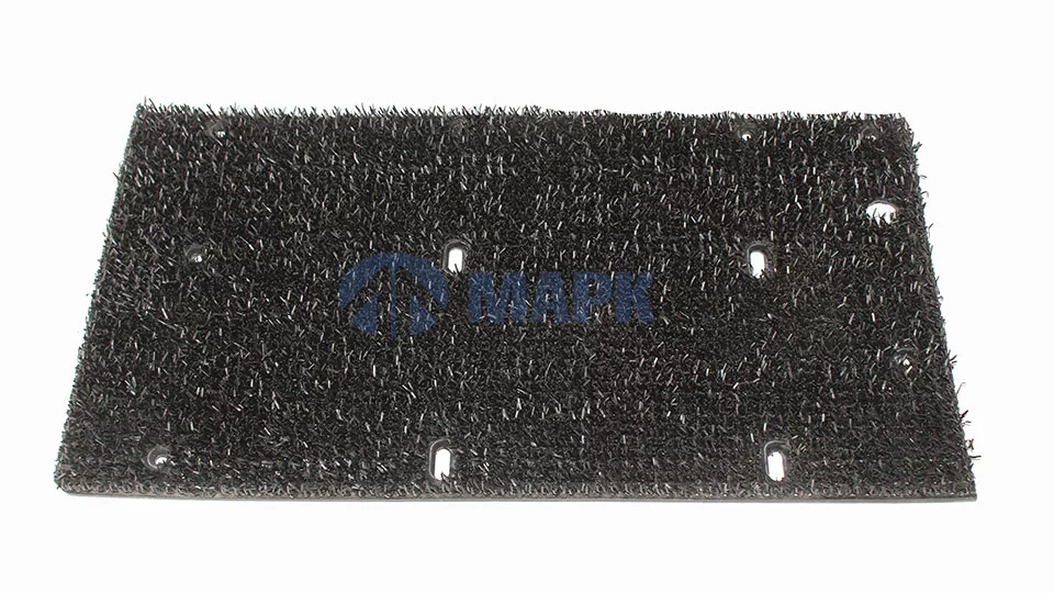 Щиток грязевой правый под кабину 5490 (брызгозащита)  - фото