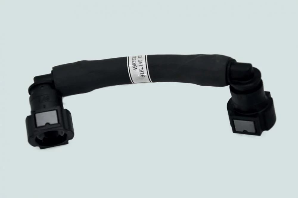 фото трубка подвода (подачи) топлива к фильтру от тнвд 1-ая (isbе) е-4## 4983831 